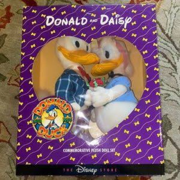 Disney Donald Duck plus stuff animals - Picture 5 of 5
